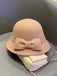 Chapeau cloche vintage en fausse laine unie avec nœud papillon