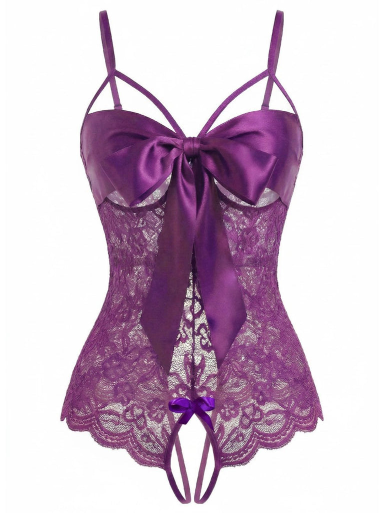 Lingerie en dentelle et satin avec nœud années 1970