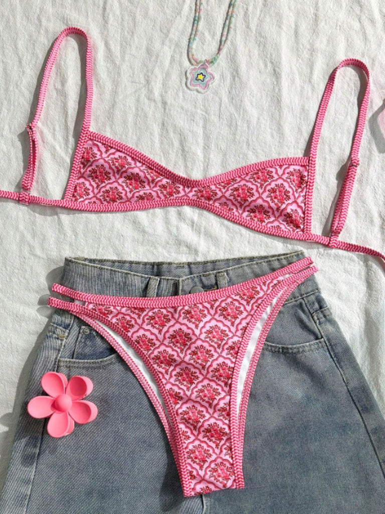 Ensemble bikini rose à imprimé floral années 1960