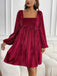 Robe babydoll en velours à col carré et manches bouffantes années 1960