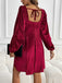 Robe babydoll en velours à col carré et manches bouffantes années 1960