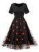 Robe en maille cerise à col en cœur des années 1950