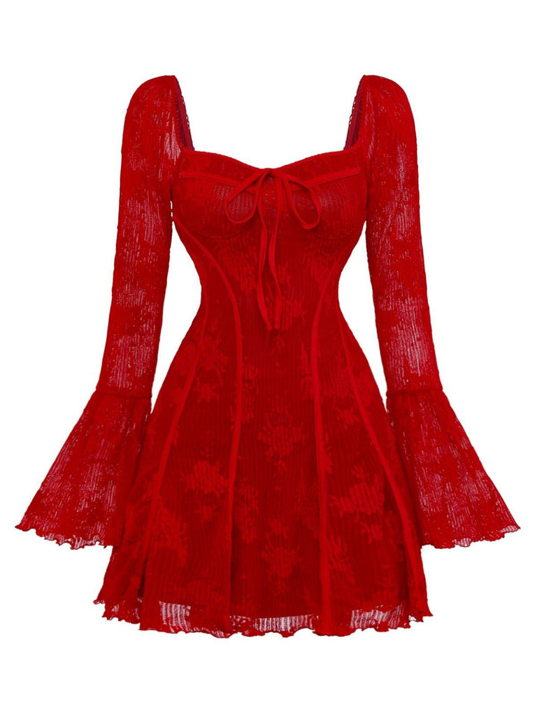 Robe en maille rouge à manches cloche et nœud floral style années 1960