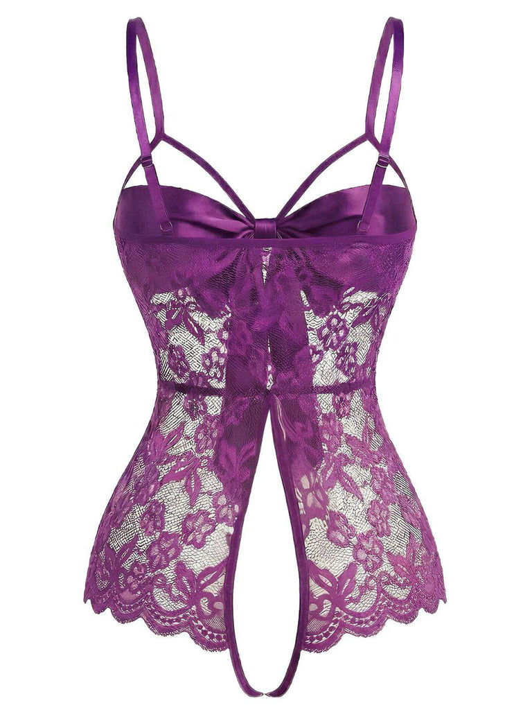 Lingerie en dentelle et satin avec nœud années 1970