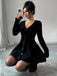 Robe pull boutonnée col en V noire des années 1980