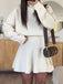 Robe pull col roulé et manches longues unie des années 1980