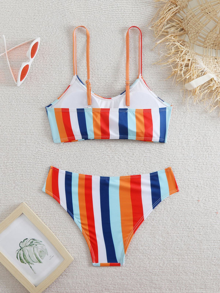 Ensemble bikini à bretelles rayures verticales contrastées nœud années 1940