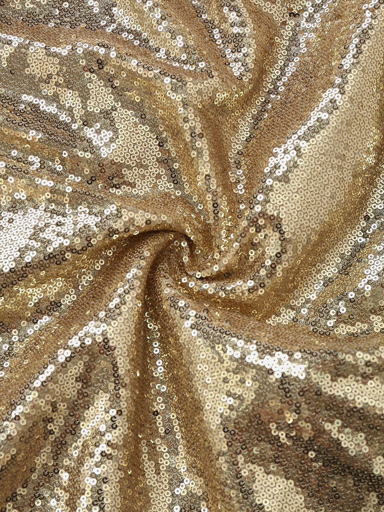 Robe de soirée dorée sequins épaules dénudées années 1980