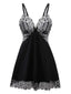 Chemise de nuit noire en velours et dentelle des années 1950