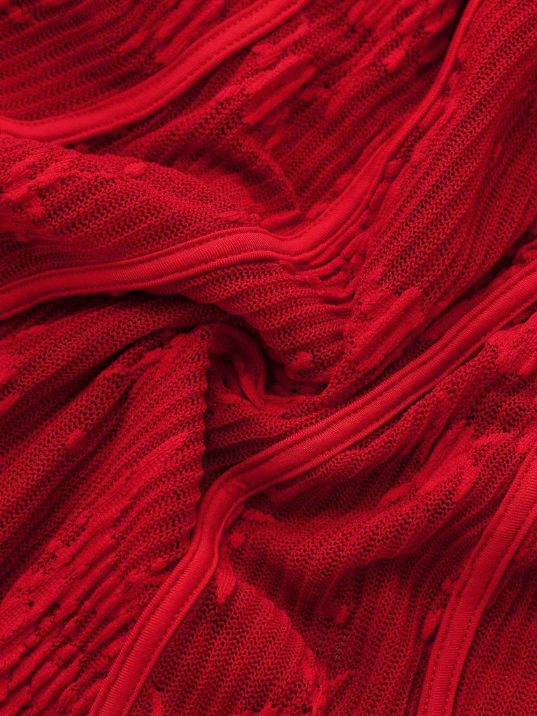 Robe en maille rouge à manches cloche et nœud floral style années 1960