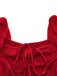 Robe en maille rouge à manches cloche et nœud floral style années 1960