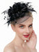 Femme portant une coiffe florale noire avec un filet sur fond blanc