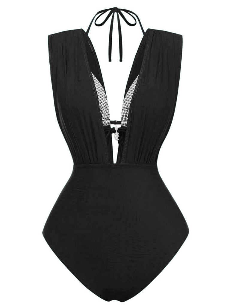 Maillot de bain une pièce noir à carreaux des années 1960, dos nu, décolleté plongeant et froncé