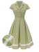 Robe en coton à carreaux vichy et dentelle verte des années 1950