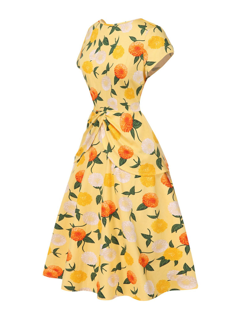 Robe froncée à fleurs d'hortensia jaune des années 1950