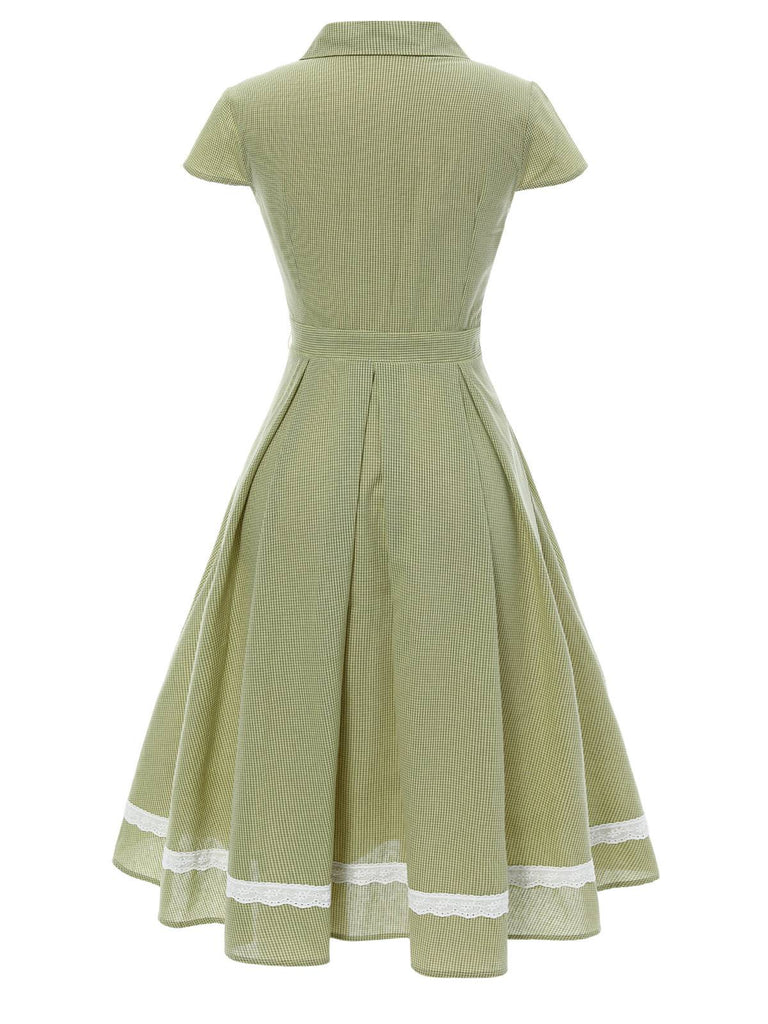Robe en coton à carreaux vichy et dentelle verte des années 1950