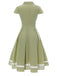 Robe en coton à carreaux vichy et dentelle verte des années 1950
