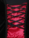 Robe rouge à motif reine des vampires Halloween années 1930