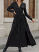 Robe fendue en dentelle noire col en V et nœud en feuille d'or des années 1930