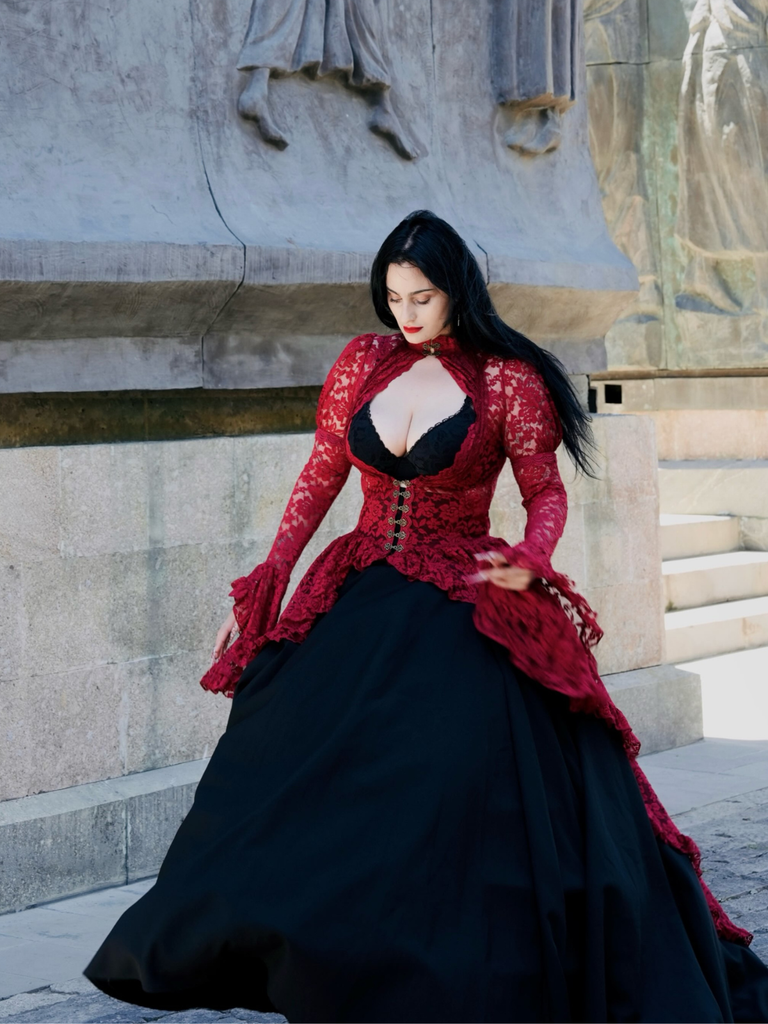 Robe victorienne noire en dentelle à manches gigot des années 1980