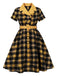 Robe à carreaux vichy avec ceinture et revers boutonnés des années 1950