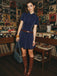 Robe chemise plissée à fines rayures bleues des années 70