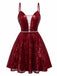 Robe en maille à paillettes col décolleté en V profond rouge vin des années 1950