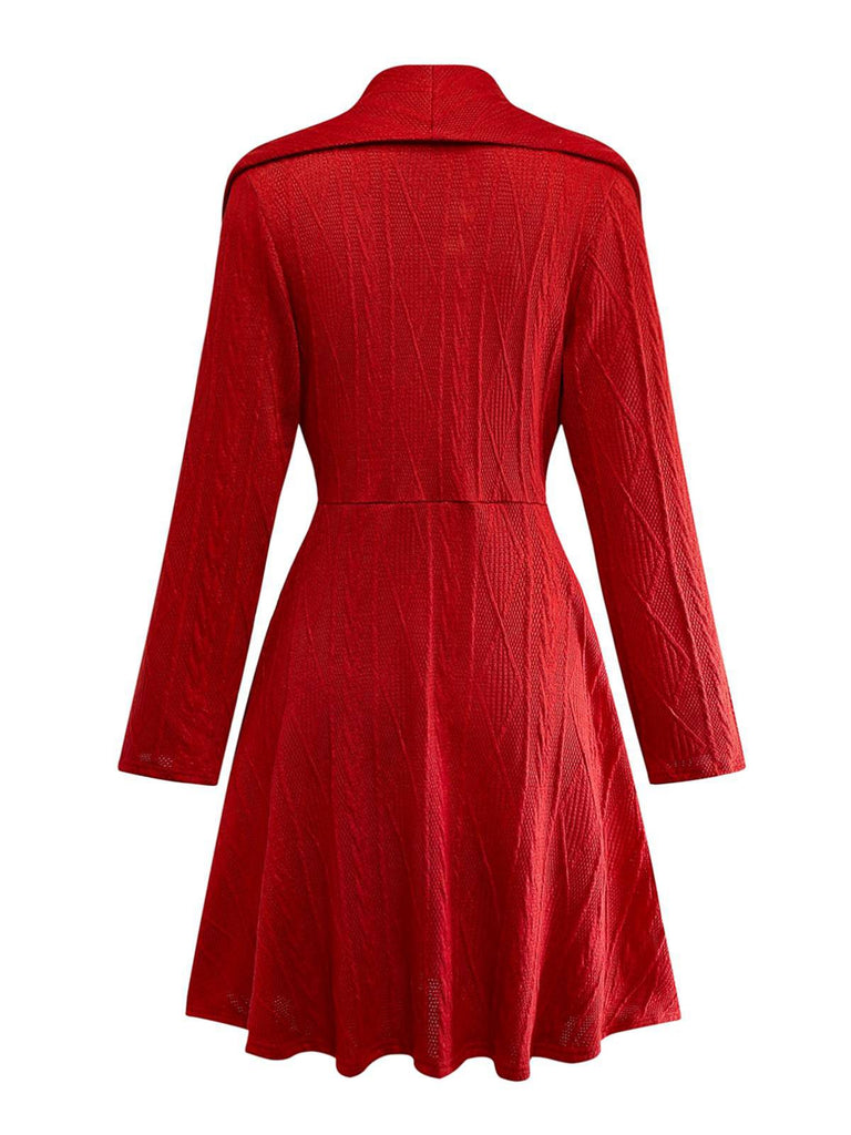 Robe boutonnée à gros col en V en maille unie des années 1940