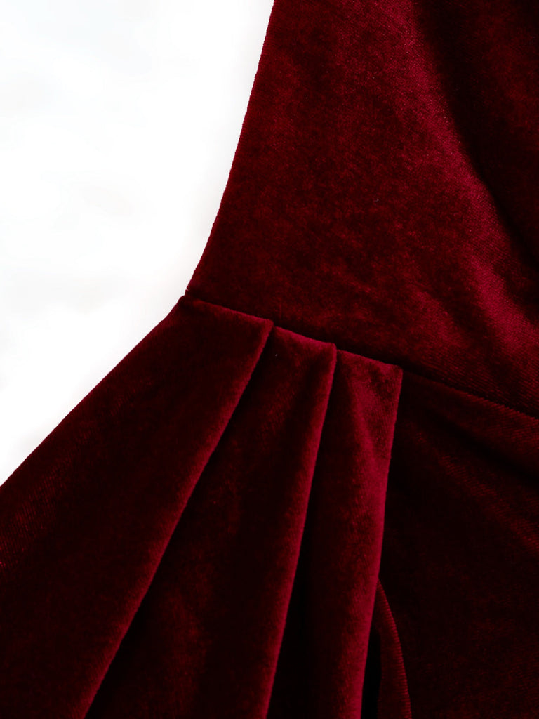 Robe en velours rouge bordeaux à ourlet volanté années 1930