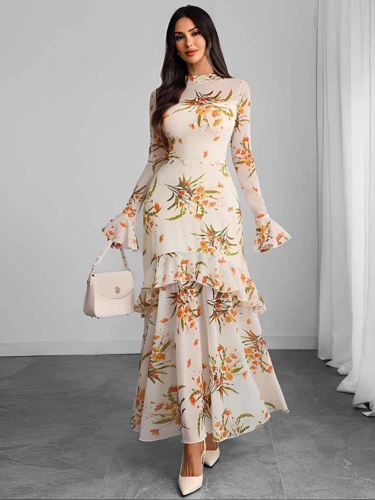 Robe longue beige fleurie à volants en maille années 1930