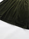 Robe verte en velours manches bouffantes col en V profond et froncées des années 1940