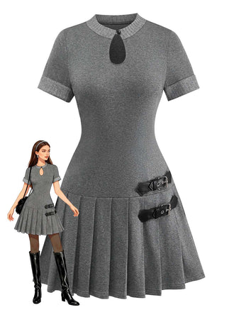 Robe plissée en cuir tricoté gris des années 1970