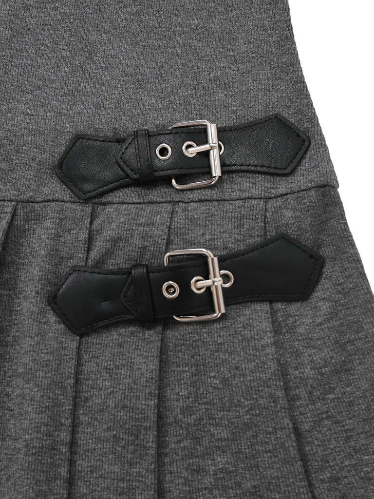 Robe plissée en cuir tricoté gris des années 1970