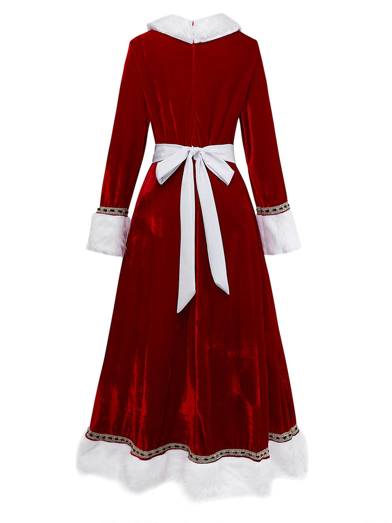 Ensemble robe en velours rouge pour Mme Claus des années 1930