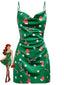 Robe en satin à bretellesverte col bénitier noël  des années 60