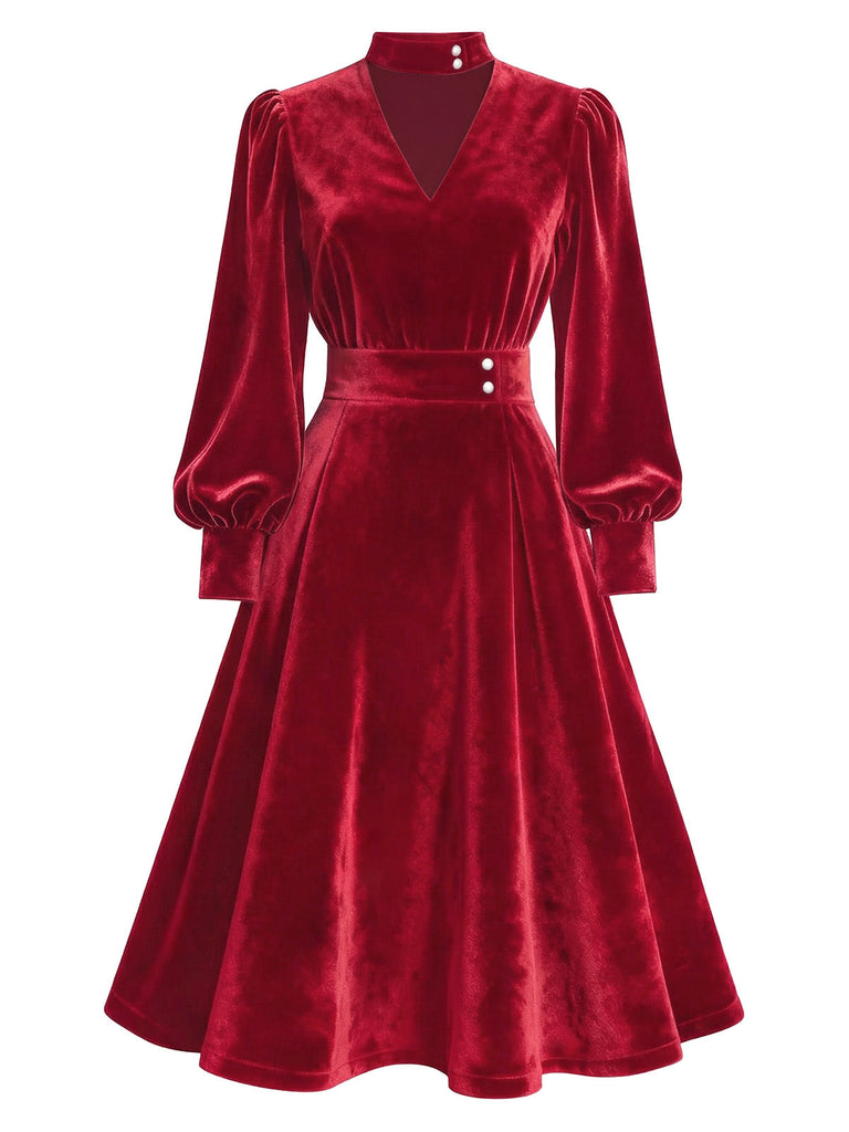 Robe verte en velours perlé et col en V années 1950
