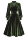 Robe rouge en velours perlé et col en V années 1950