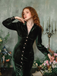 Robe sirène en velours rouge manches lanternes années 1930
