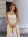 Robe midi jaune fines bretelles et imprimé floral jacquard années 1950