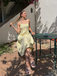 Robe midi jaune fines bretelles et imprimé floral jacquard années 1950