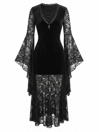 Robe gothique noire en velours à manches chauve-souris et empiècements en dentelle années 1970