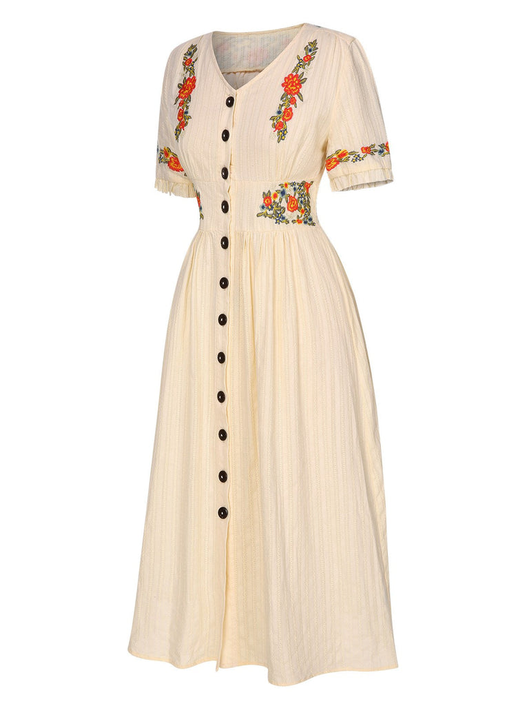 Robe fleurie brodée en coton beige à col en V des années 40