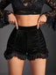 Short plissé en velourset dentelle noir uni des années 1970