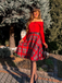 Robe rouge à carreaux de Noël à épaules dénudées des années 1950