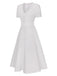 Robe blanche en patchwork de dentelle à col en V des années 1940