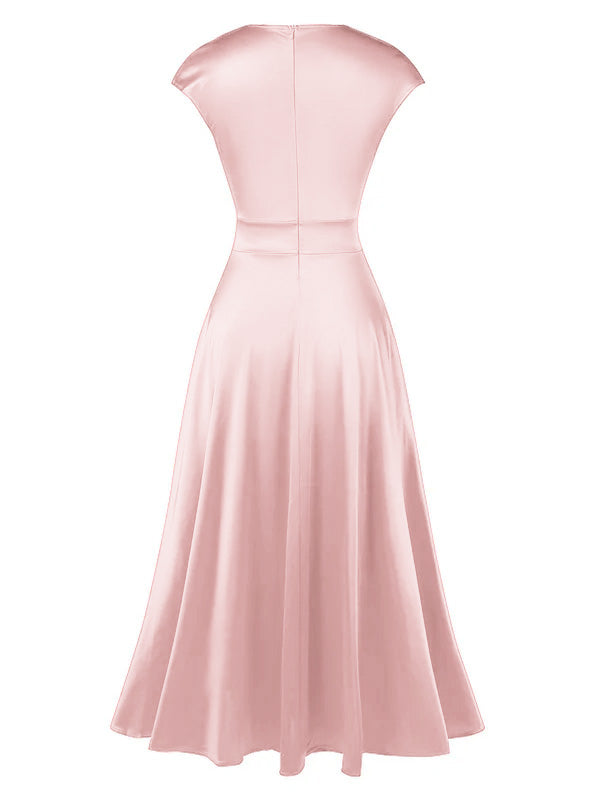 Robe en satin col en V profond rose des années 1950
