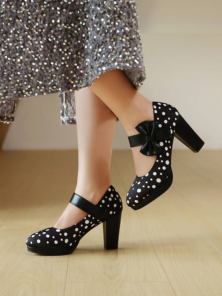 Talons épais rétro Mary Jane à pois et nœud papillon