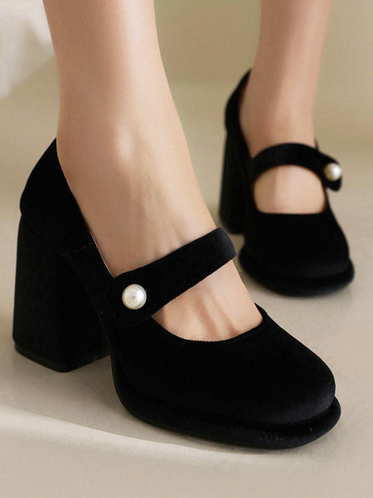 Chaussures Mary Jane en velours à boutons nacrés et talons compensés