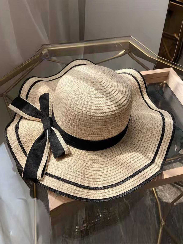Chapeau de plage vintage à bords ondulés avec nœud