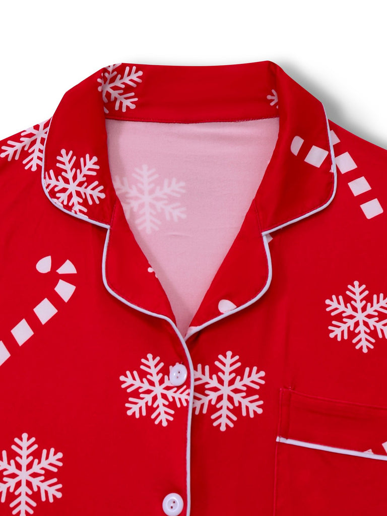 Ensemble pyjama rouge à flocons de neige et cannes Noël années 1950